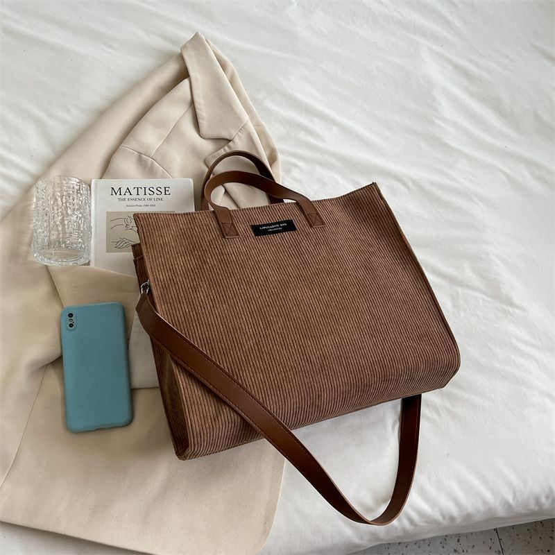 Martini Dames Grote Corduroy Schoudertas - Zwart