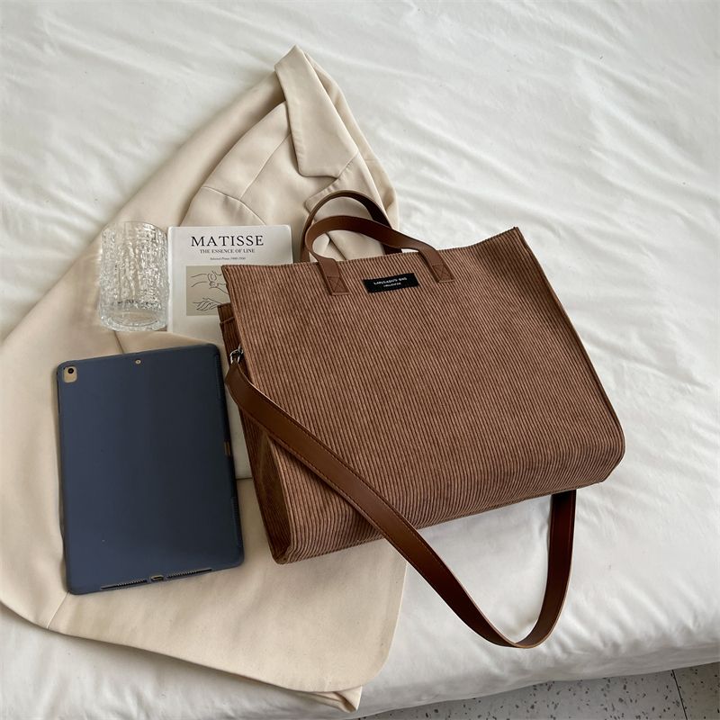 Martini Dames Grote Corduroy Schoudertas - Zwart