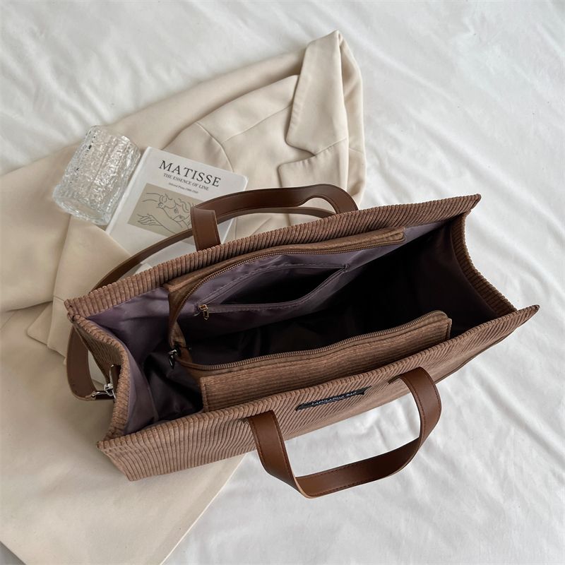 Martini Dames Grote Corduroy Schoudertas - Zwart