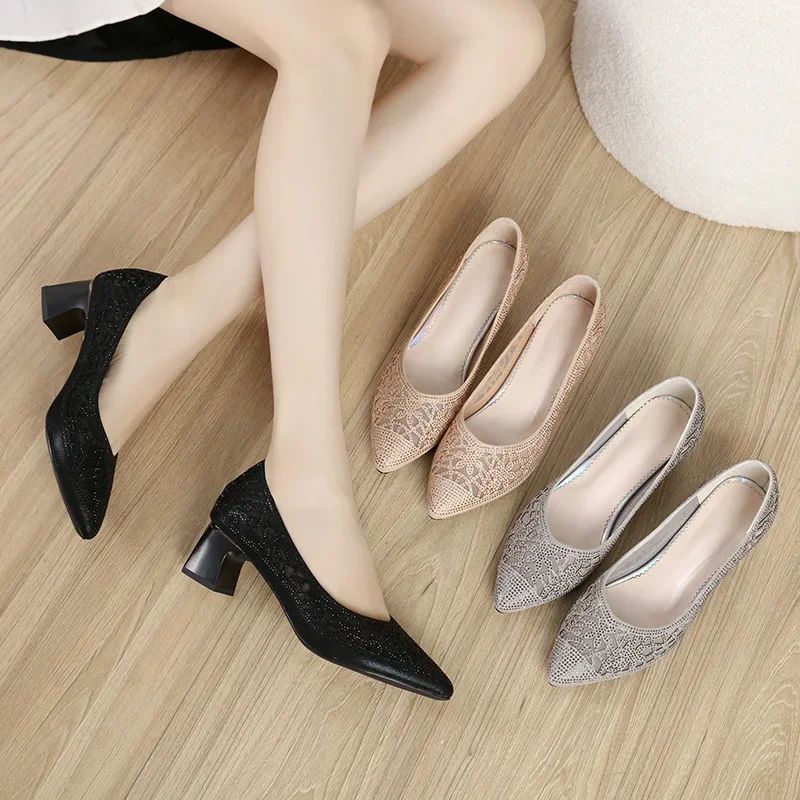 Mary Dames Strass Puntige Toe Pumps - Goud