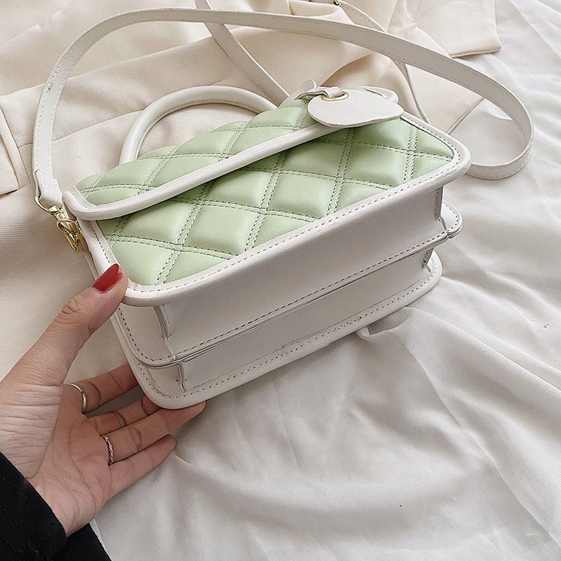 Monic Dames Kleine Gewatteerde Leren Handtas - Zwart