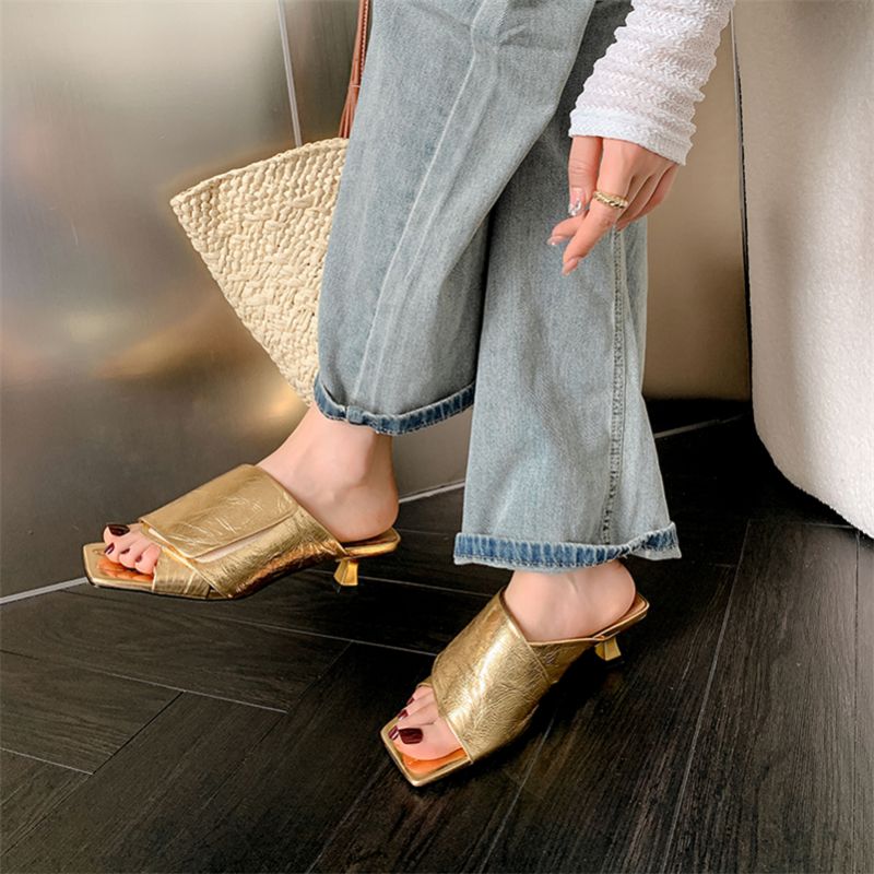 Nany Dames Medium Hak Leren Sandalen - Goud