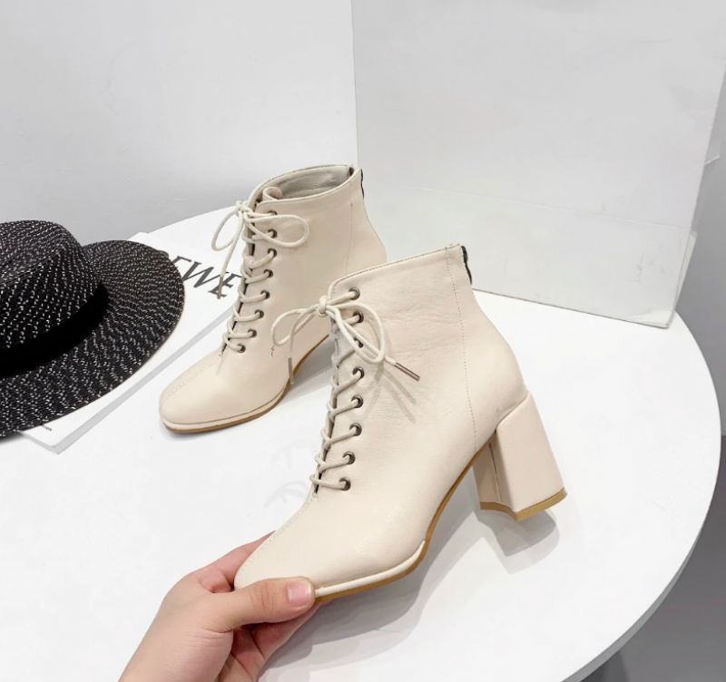 Olga Dameslaarzen - Beige