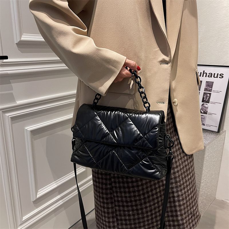 Orley Dames Luxe Handtas Met Ketting - Zwart