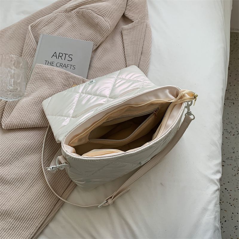 Orley Dames Luxe Handtas Met Ketting - Zwart