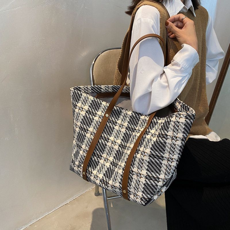 Plum Schoudertas Met Grote Capaciteit Voor Dames - Zwart