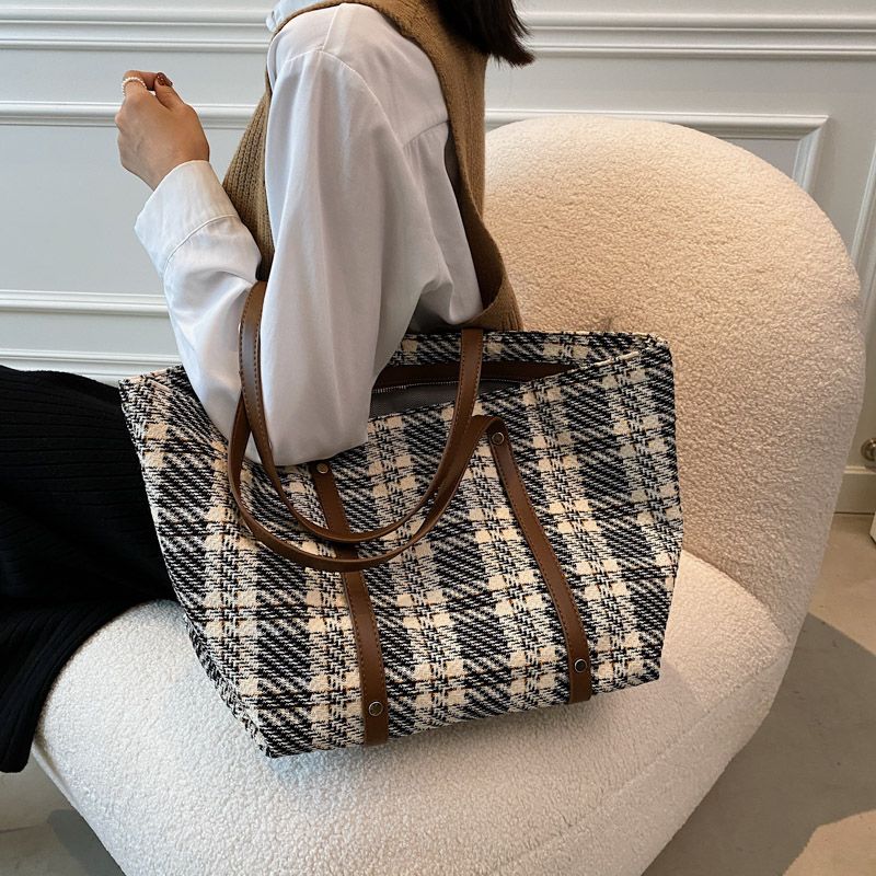 Plum Schoudertas Met Grote Capaciteit Voor Dames - Zwart