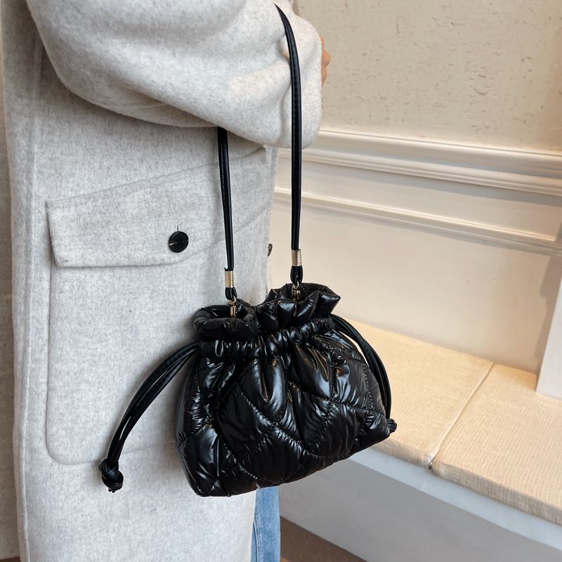 Puka Dames Kunstleren Schouder Handtas - Zwart
