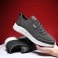Grijs