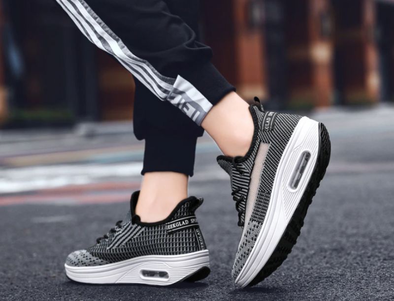 Regia Flat Sneakers Voor Dames Met Platform - Zwart