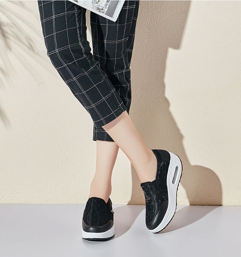 Rosaura Platform Slip-on Wandelschoenen Voor Dames Zwarte - Zwart