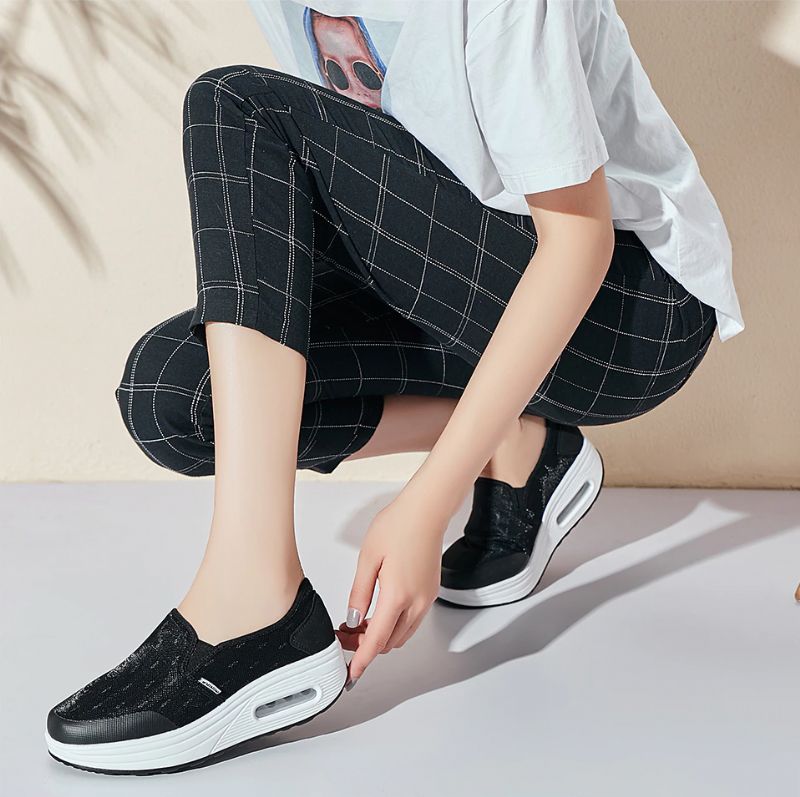 Rosaura Platform Slip-on Wandelschoenen Voor Dames Zwarte - Zwart