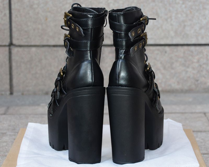 Roswel Dames Zwarte Platform Enkellaarsjes - Zwart