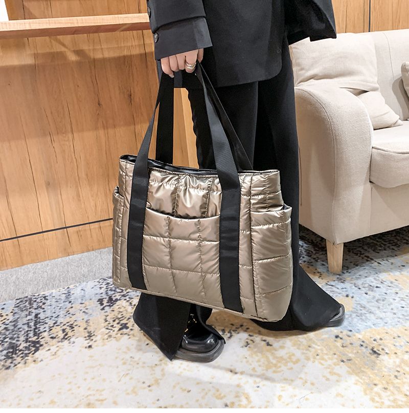 Silvana Dames Gewatteerde Canvas Handtas - Zwart