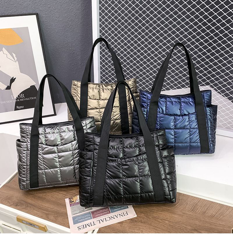 Silvana Dames Gewatteerde Canvas Handtas - Zwart