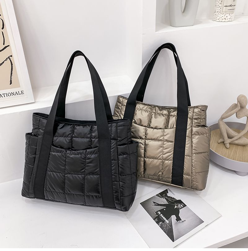 Silvana Dames Gewatteerde Canvas Handtas - Zwart