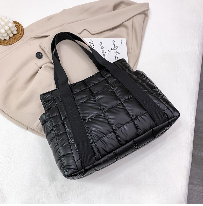 Silvana Dames Gewatteerde Canvas Handtas - Zwart