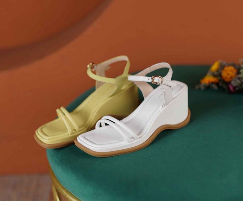 Sinaray Dames Vierkante Teen Wedges Sandalen - Lichtgeel