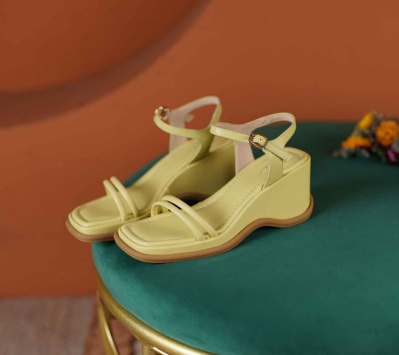 Sinaray Dames Vierkante Teen Wedges Sandalen - Lichtgeel