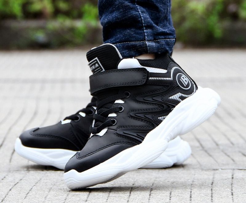Tanji Jongenshoge Top Sneaker - Olijfgroen