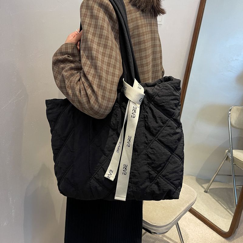 Trillo Dames Gewatteerde Nylon Handtas - Grijs