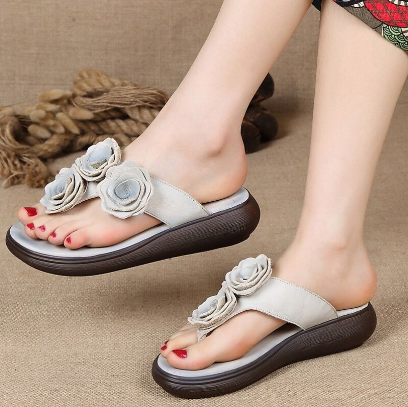 Trina Dames Platte Wedge Sandaal - Bruin