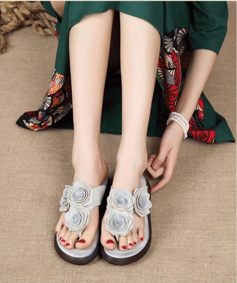 Trina Dames Platte Wedge Sandaal - Bruin