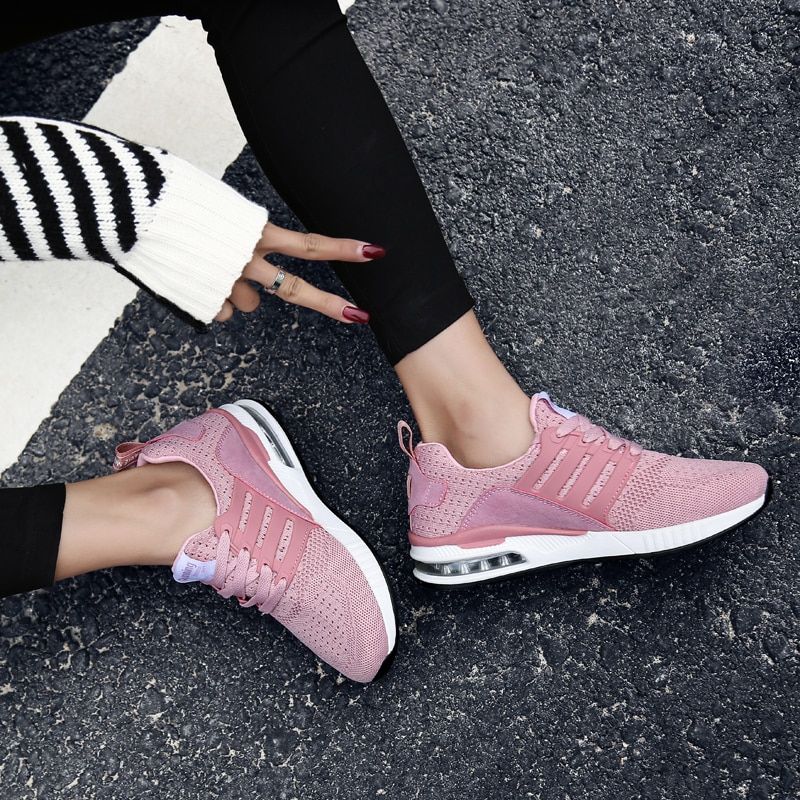 Trivial Unisex Ademende Sneaker - Zwart