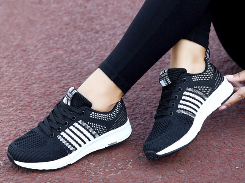 Urbi Dames Hardloopschoenen - Zwart