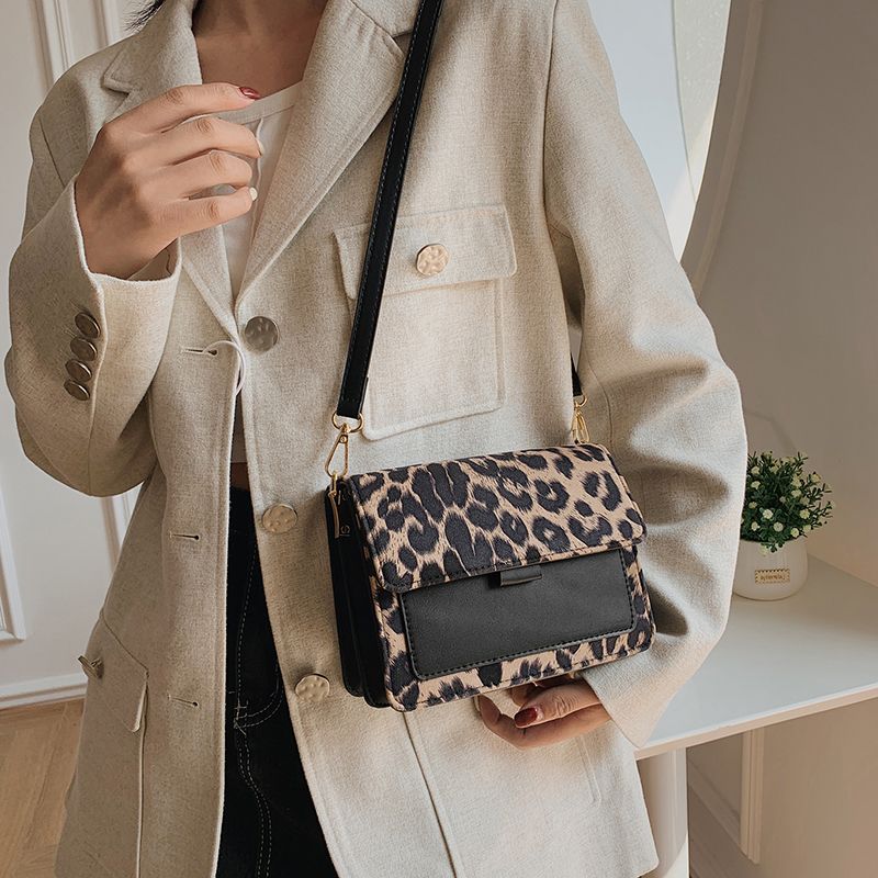 Urrieta Dames Leren Flap Crossbody Handtas - Bruin
