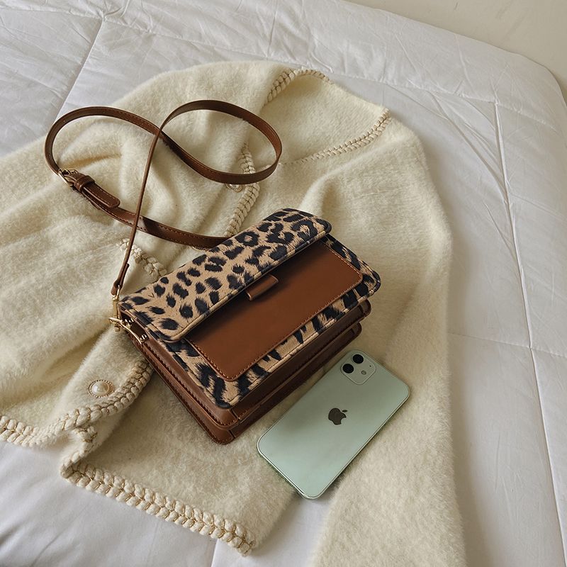 Urrieta Dames Leren Flap Crossbody Handtas - Bruin