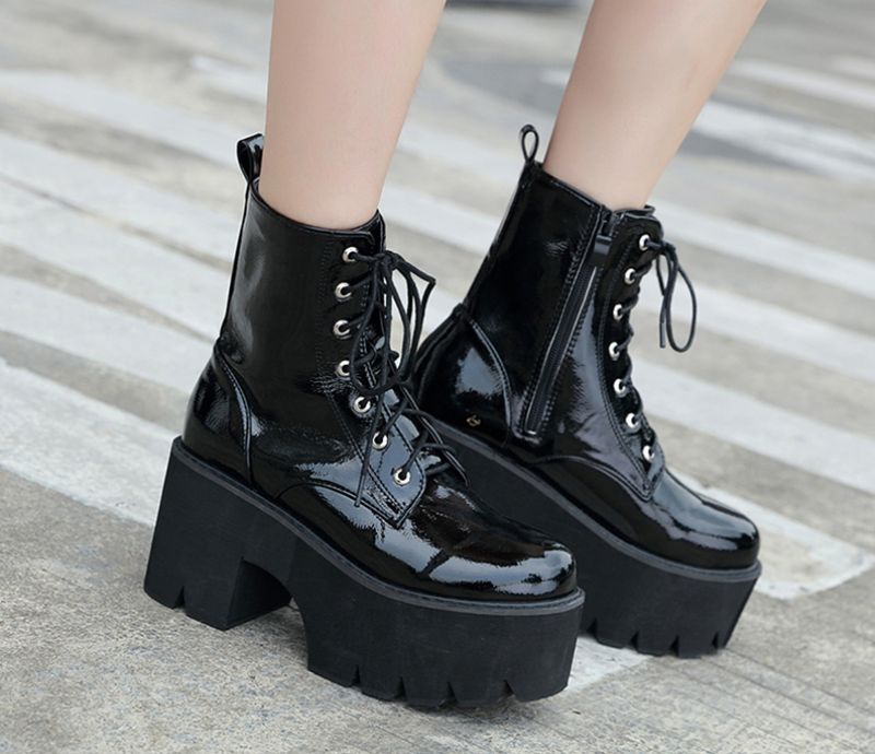 Walker Dames Zwarte Patent Leren Platform Laarzen - Zwart