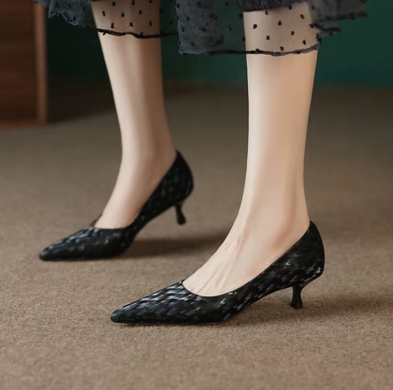 Zaira Dames Puntige Teen Pumps - Nude
