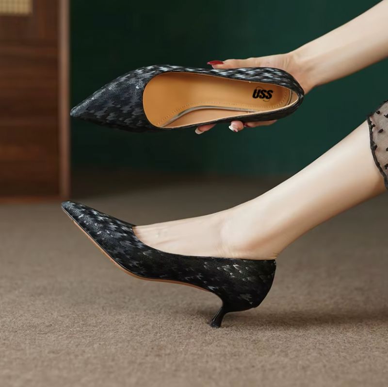 Zaira Dames Puntige Teen Pumps - Nude